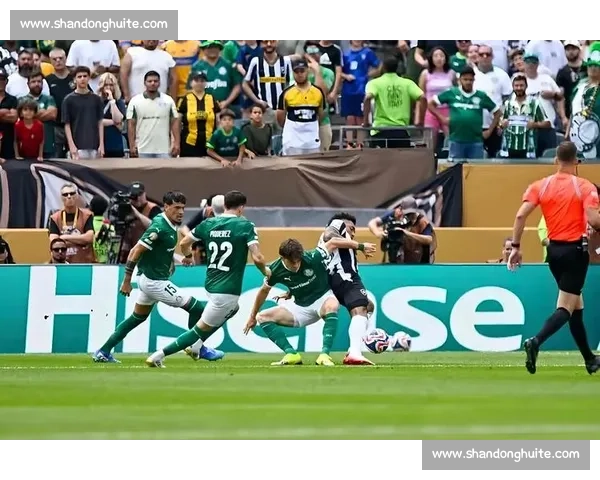 世俱杯惊现 12 黄 1 红血战！保利尼奥加时绝杀帕尔梅拉斯晋级